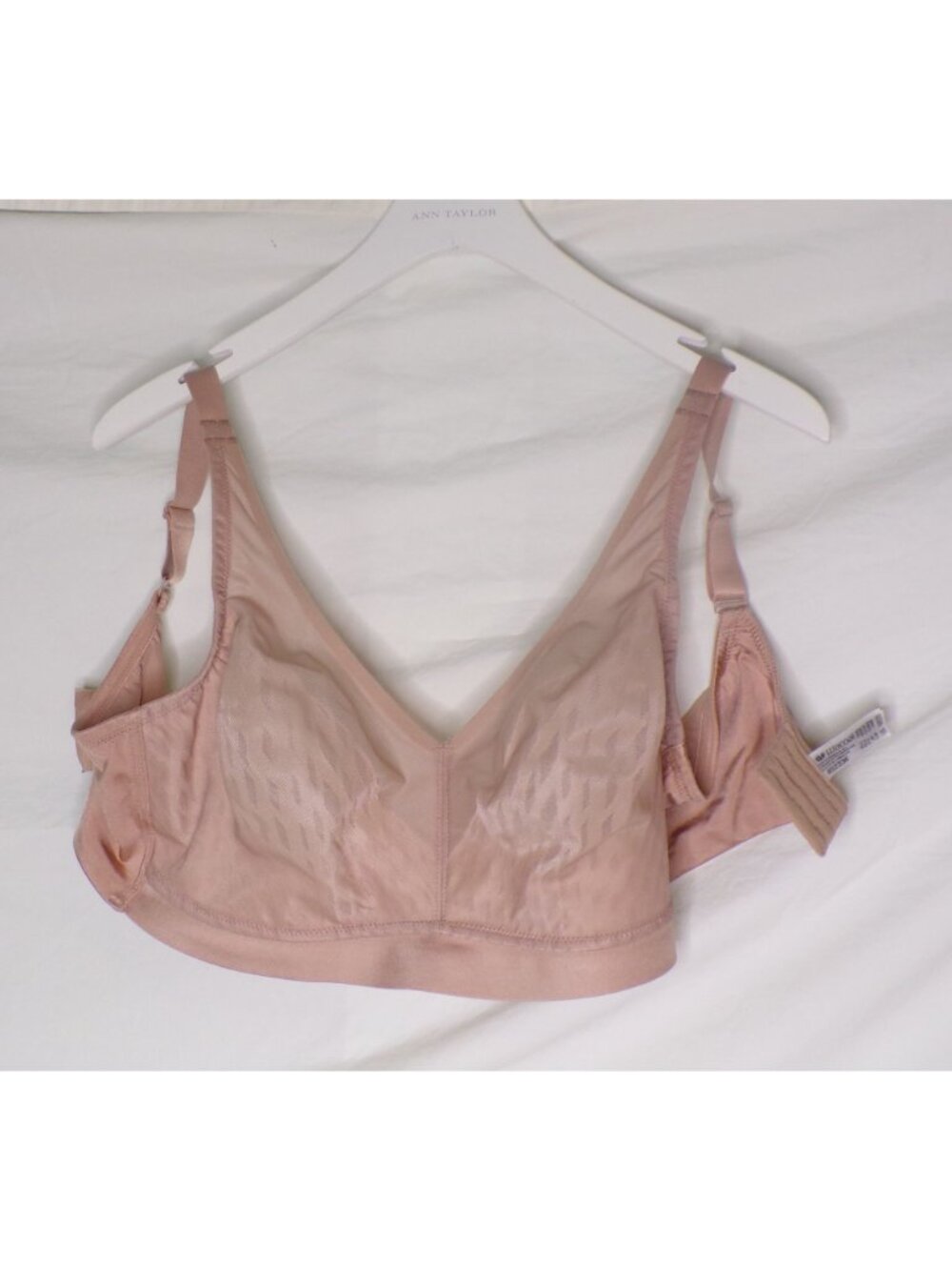 🆕WACOAL Elevated Allure Unpadded Wireless Bra 38DDD Beige #852336 - Picture 9 of 10